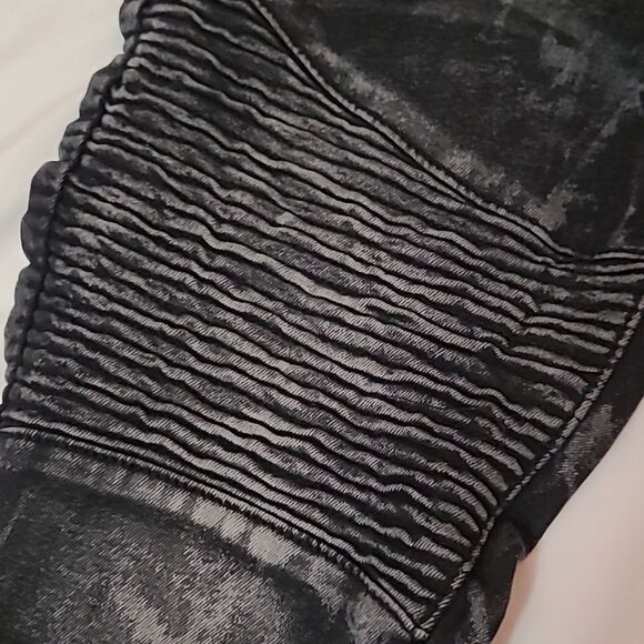 Reason supply co Ribbed Distressed Mulberry Moto Jeans Slim Fit Size 28 x 30 - Picture 12 of 12